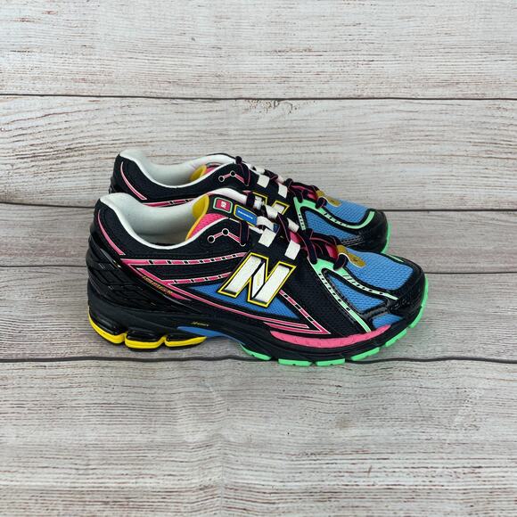 New Balance 1906R Womens Sz 7D Black White Classics - Picture 4 of 9